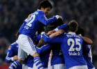 "Schalke" uzvar un ar "Bayern" dala pirmo vietu līgā