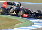 F1 testu pirmajā dienā ātrākais Raikonens