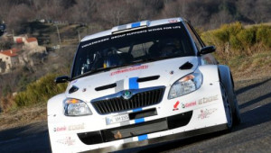 Video: Ožjē ar 150 km/h lielu ātrumu piedzīvo iespaidīgu avāriju