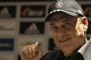 Grants pēc piecu mēnešu darba pamet "Partizan"
