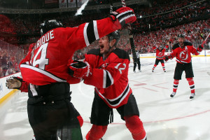 "Devils" <i>izslēdz</i> "Rangers" un iekļūst Stenlija kausa finālā