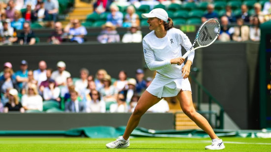 Putinceva apspēlē Švjonteku un kļūst par Ostapenko oponenti