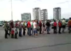 Video: Fani pie Arēnas Rīga gaida, lai tiktu uz Latvijas - Čehijas spēli