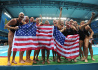 ASV sieviešu ūdenspolo izlase pirmoreiz kļūst par olimpiskajām čempionēm