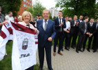 Latvijas hokeja izlase viesojas vēstniecībā Maskavā