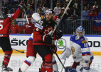 Hokeja titānu cīņā Kanāda pieveic Krieviju un iesoļo finālā