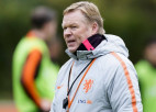 Kūmans pēc Pasaules kausa atgriezīsies Nīderlandes izlases galvenā trenera amatā