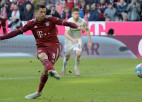 Levandovska <i>pendele</i> izrauj ''Bayern'' uzvaru pret ''Augsburg''