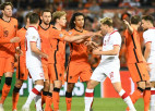 Nīderlande mājās atspēlē 0:2 pret Poliju, Eiropas fināla atkārtojumā bez vārtiem