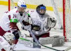 Latvijas U18 hokejistes PČ 2. divīzijas cīņā sagrauj Kazahstānu