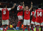 Džakas vārti atnes ''Arsenal'' uzvaru pārceltajā Eiropas līgas mačā pret PSV