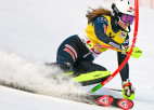 Pasaules junioru čempionāta medaļas slalomā sadala bez Ģērmanes klātbūtnes