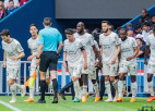Hakimi ātrs noraidījums, Parīzes ''Saint-Germain'' mājās zaudē ''Lorient''