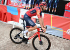 Ganna "Vuelta a Espana" uzvar individuālajā braucienā, kopvērtējumā vadībā Kass