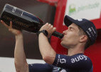 Dainēze uzvar "Vuelta a Espana" posma sprinta finišā, kopvērtējuma galvgalī bez izmaiņām
