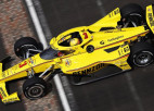 Sasniegts jauns "Indy 500" <i>pole</i> ieguvēja ātruma rekords - 377 km/h