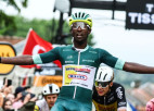 Skujiņam 21. vieta "Tour de France" astotajā posmā, uzvar eritrejietis