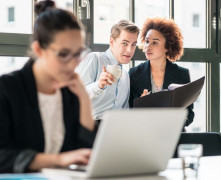 Tēmas, kuras nevajadzētu apspriest ar kolēģiem