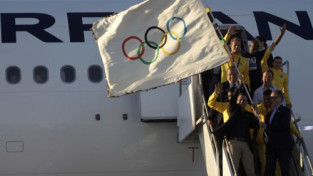 Olimpiskais karogs nogādāts Riodežaneiro