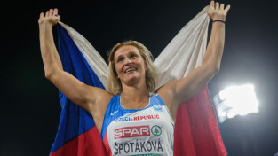 Par karjeras beigām paziņo divkārtējā olimpiskā čempione šķēpmešanā Špotākova