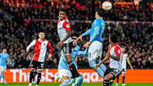 ''Feyenoord'' nosūta ''Lazio'' uz KL, MU revanšējas Spānijā, bet neuzvar grupā