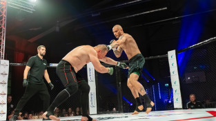 Kristaps Zutis izcīna vēl vienu uzvaru MMA