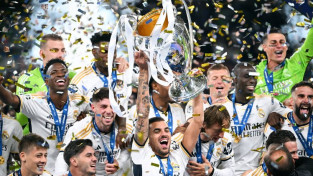 "Real Madrid" kļūst par pirmo futbola klubu ar pamatienākumiem virs miljarda eiro