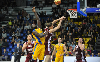 Foto: BK "Ventspils" pārspēj Barons/LDz