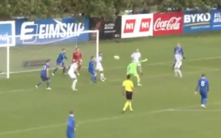 Video: Slovākijas U21 izlases vārtsargs gūst vārtus