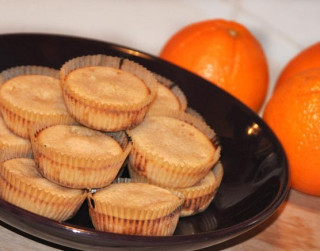 Apelsīnu keksiņi vai mafini Apelsīnu keksiņi vai mafini