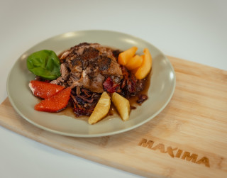 Maltīte bez stresa: šefpavārs Lauris Aleksejevs iesaka lēni gatavotu zoss krūtiņu Maltīte bez stresa: šefpavārs Lauris Aleksejevs iesaka lēni gatavotu zoss krūtiņu