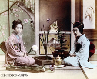 Ikebana - japāņu ziedu kārtošanas māksla iekšēja miera un harmonijas sasniegšanai