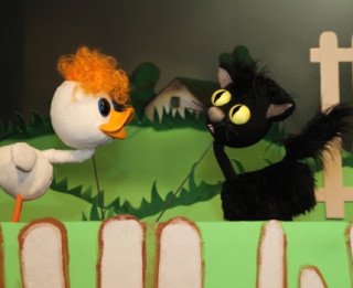 Video: Notikusi "Slavenais pīlēns Tims" pirmizrāde Leļļu teātrī. Izrādes fragmenti