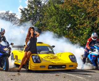 Superauto „Ultima GTR” – ātrāks pat par Mihaela Šūmahera vadīto „Ferrari”