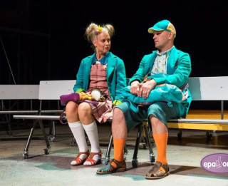 Video: TOMS SOJERS Dailes teātrī. Izrādes fragmenti