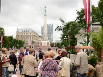 Vispasaules šokolādes diena šodien tiek svinēta pie “Laimas” pulksteņa