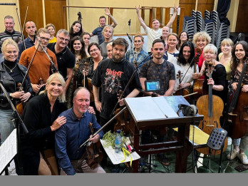 Video: Izdots filmas “Tīklā. TTT leģendas dzimšana” skaņu celiņš, ko komponējusi Lolita Ritmanis Video: Izdots filmas “Tīklā. TTT leģendas dzimšana” skaņu celiņš, ko komponējusi Lolita Ritmanis