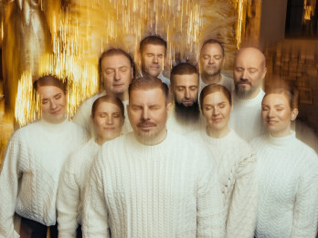 Video: Intars Busulis laiž klajā jaunu dziesmu Ziemassvētku noskaņās Video: Intars Busulis laiž klajā jaunu dziesmu Ziemassvētku noskaņās