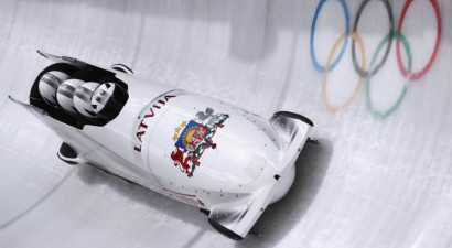 Melbārdis un Ķibermanis šonakt aizvadīs pirmos olimpiskos braucienus četriniekos