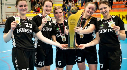 ''Rubene'' astoto sezonu pēc kārtas kļūst par Latvijas čempioni florbolā sievietēm