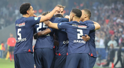 Parīzes ''Saint-Germain'' pirmajā puslaikā nokārto 15. Francijas kausa trofeju