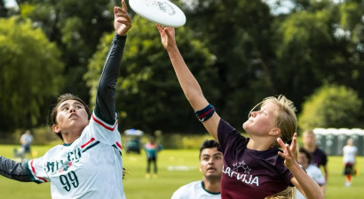 Latvijas izlase pasaules junioru frisbija čempionātā jauktajām komandām izcīna 12.vietu