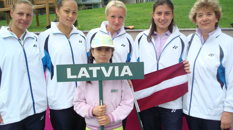 Latvijas komanda Federācijas kausa izcīņā 2009. gadā
Foto: Ieva Matroze