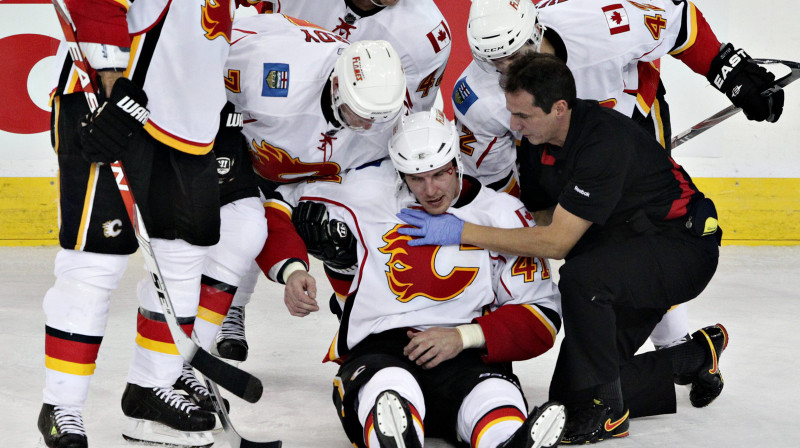 Cerēsim, ka Raitis savu pēdējo spēli NHL vēl nav nospēlējis...

 Foto: AP/AFP/Scanpix