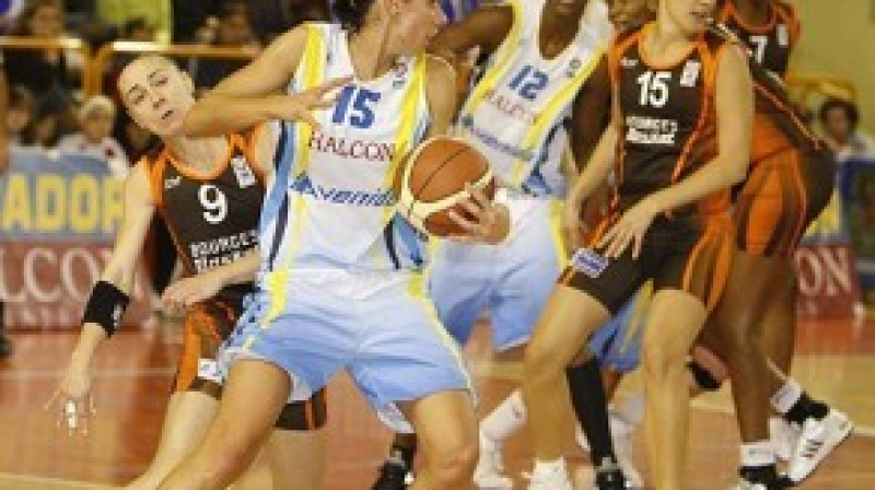 Gunta Baško otrdien guva 8 punktus
Foto: www.fibaeurope.com