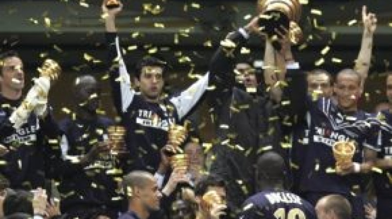 "Bordeaux" šosezon izcīnījuši gandrīz visas trofejas. Vai tām tiks pievienots arī čempionu tituls?
Foto: AP