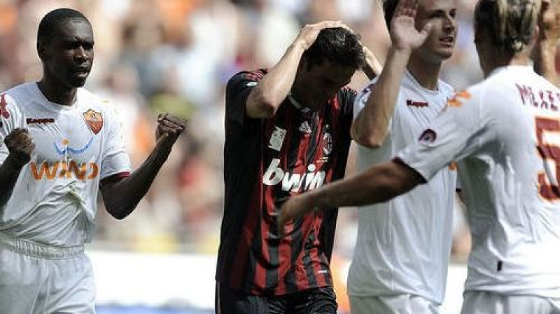 "Milan" šodien zaudēja mačā pret "Roma"
Foto: AFP