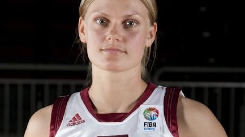 Zane Eglīte 
Foto: www.EuroBasketWomen2009.com