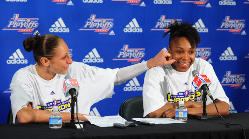 Diana Taurasi un Cappie Pondexter
Foto: Barry Gossage NBAE/Getty Images
