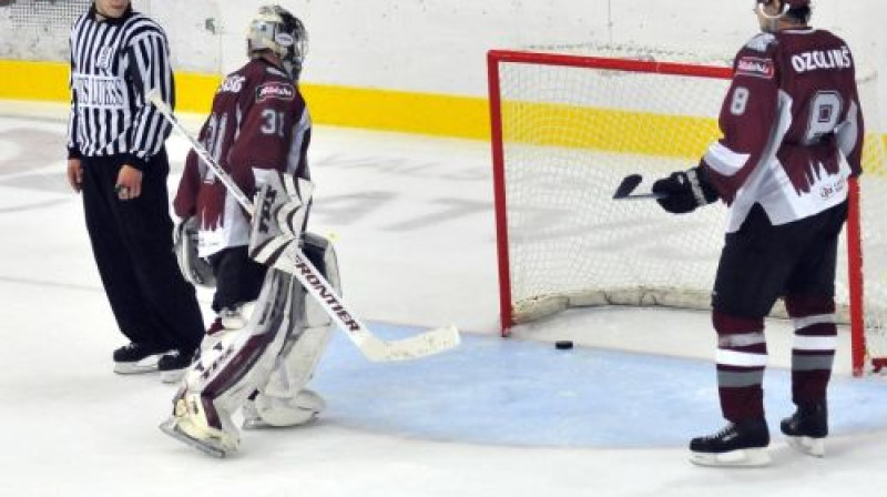 Jācer, ka šovakar šādu mirkļu nebūs...
Foto: Romualds Vambuts, Sportacentrs.com